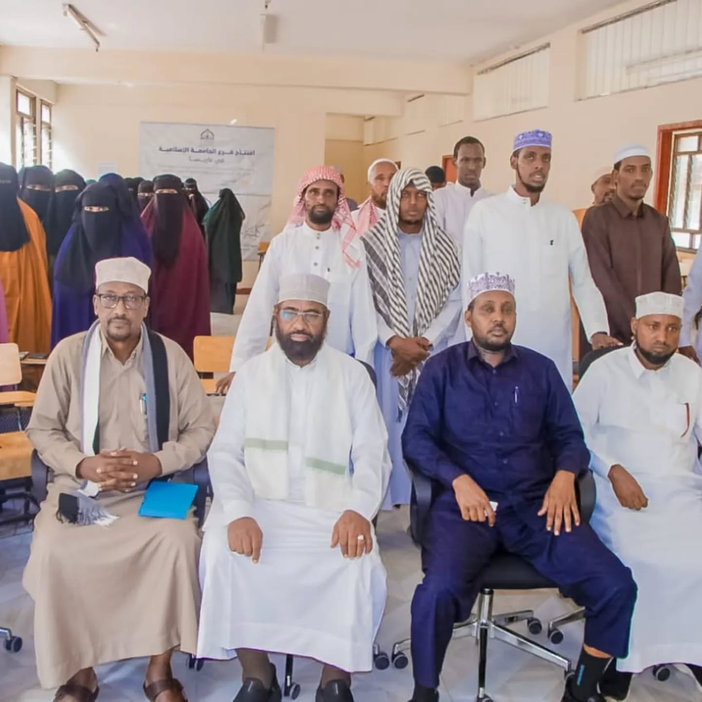 GARISSA FINAL STRETCH! DAY THREE GARISSA 📚 The Vice-Chancellor and team held a debriefing session with staff and students at the Garissa Learning Centre, reflecting on the visit's outcomes and discussing next steps.  The engagement aimed to strengthen re